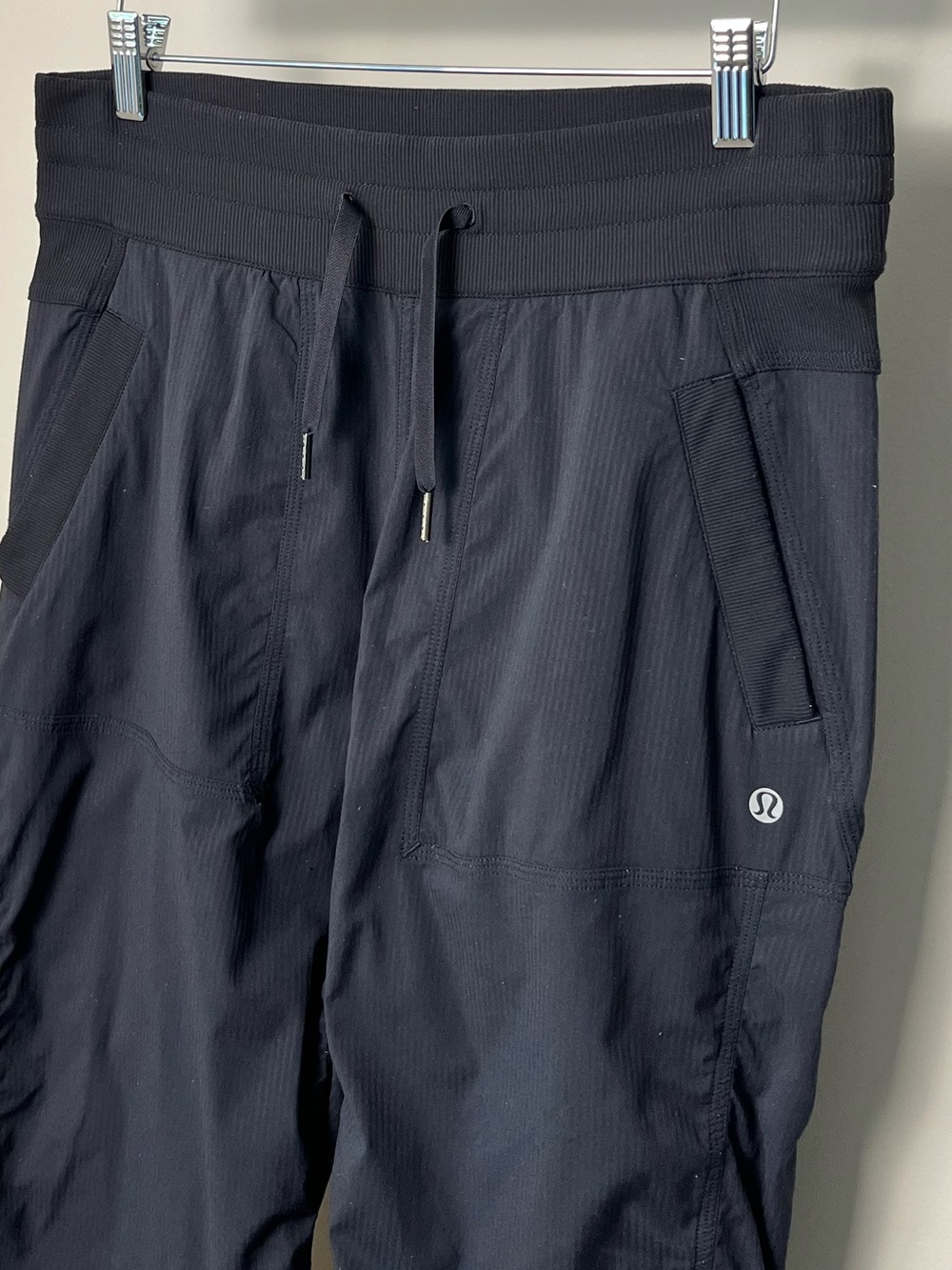 Lululemon Studio Crop Pants - Picture 4 of 10